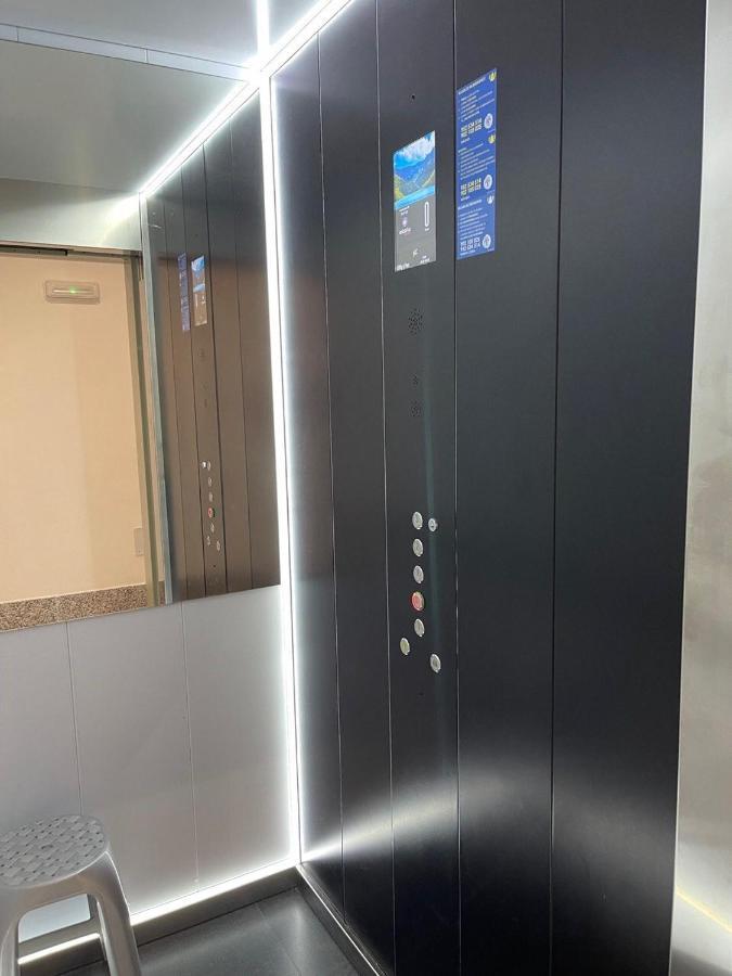 Apartamento 2 Gran8内尔哈 外观 照片